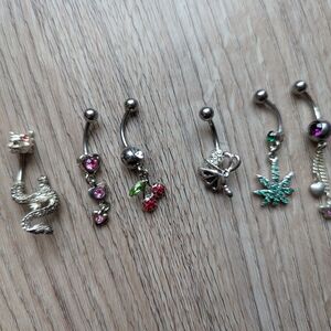 Belly Button x 6 charms earrings rings lot